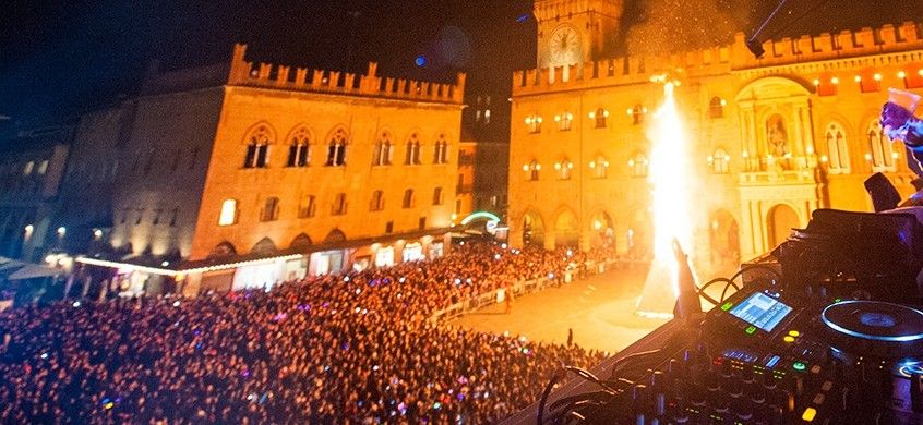 Capodanno 2020 a Bologna con cenone al Papylla